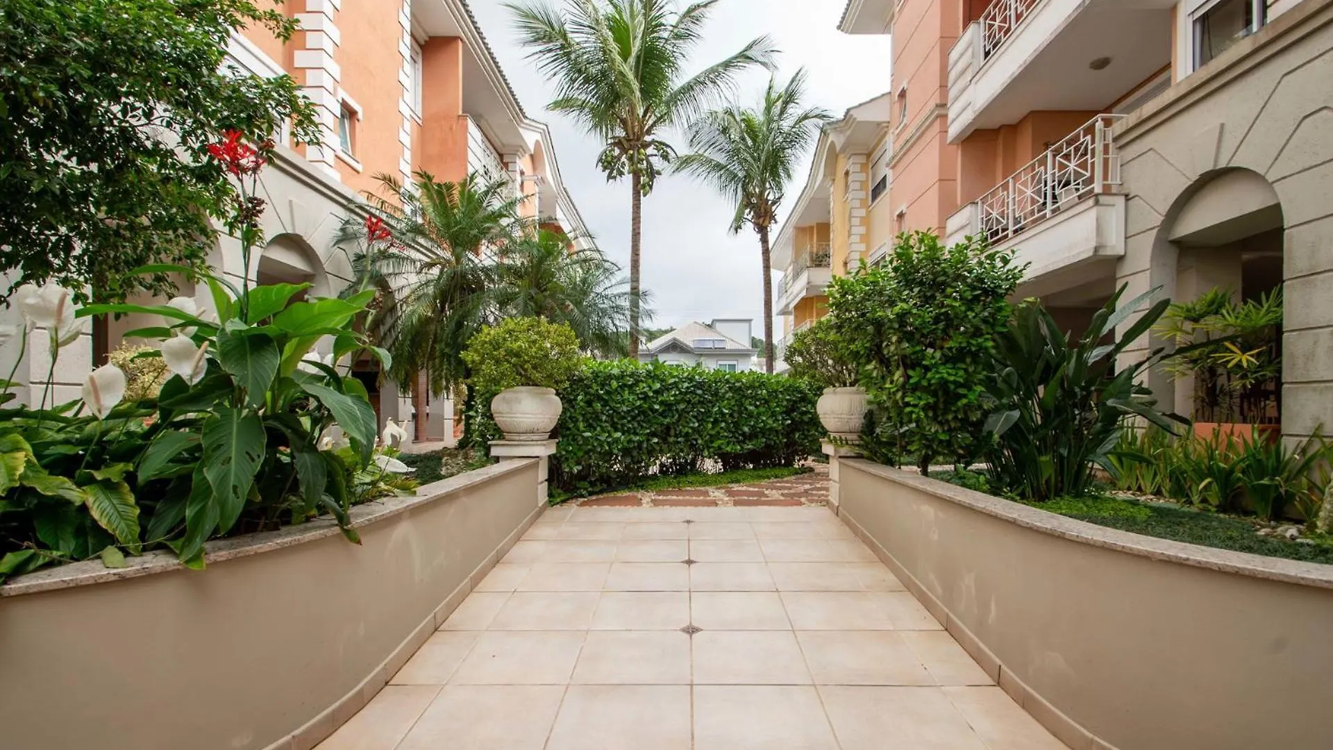 Apto Luxuoso Prox. A Praia De Jurere Sc7646 Флорианополис