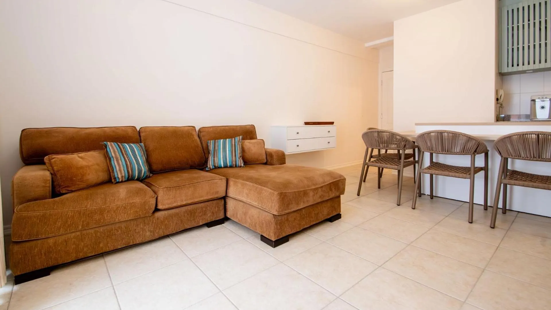 Апартаменты Apto Luxuoso Prox. A Praia De Jurere Sc7646 Флорианополис
