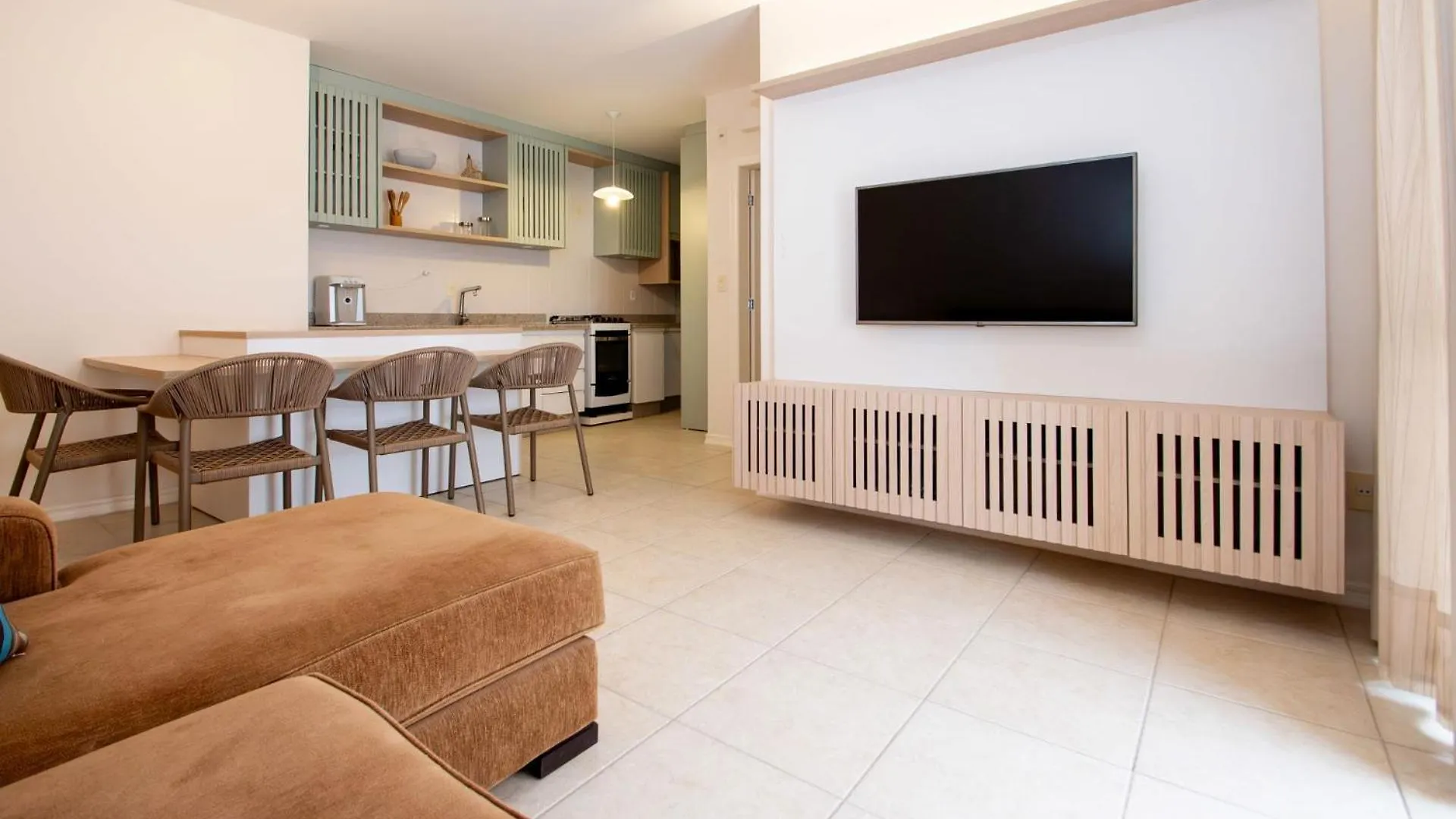 Апартаменты Apto Luxuoso Prox. A Praia De Jurere Sc7646 Флорианополис
