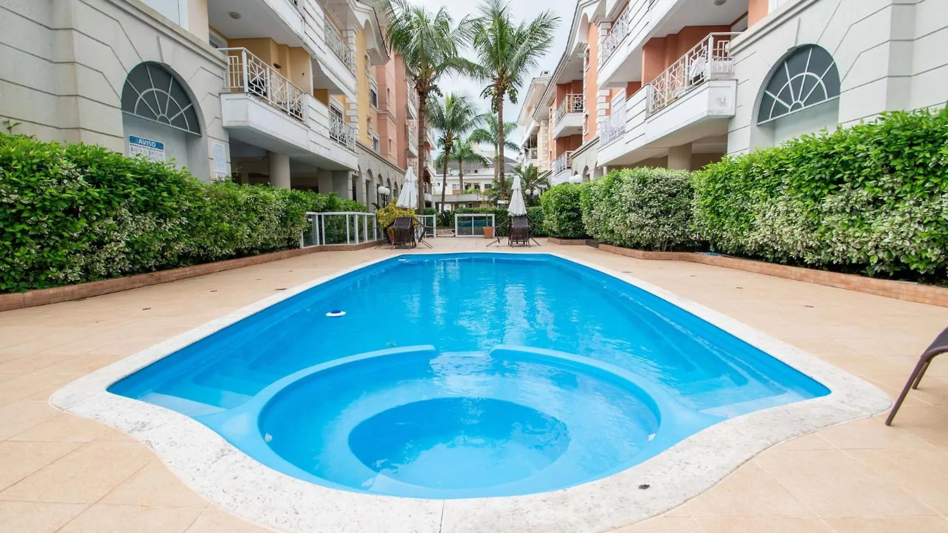 Apto Luxuoso Prox. A Praia De Jurere Sc7646 Florianópolis