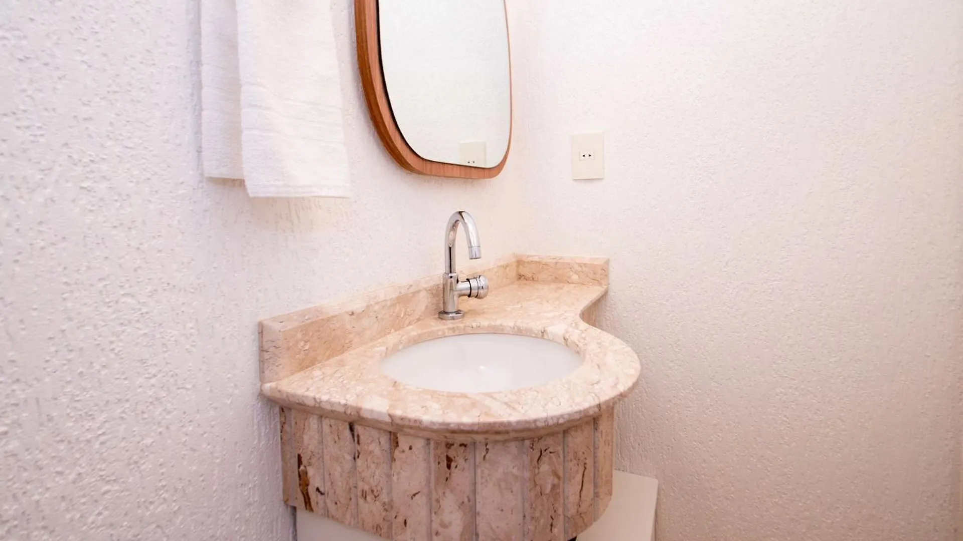 Apto Luxuoso Prox. A Praia De Jurere Sc7646 Florianópolis Brazílie