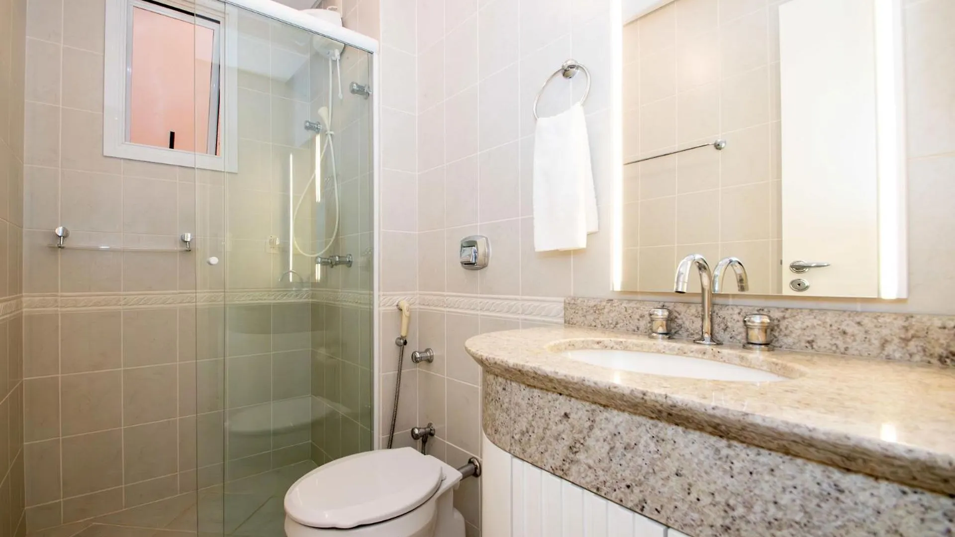 Apto Luxuoso Prox. A Praia De Jurere Sc7646 Florianópolis 0*,  Brazílie