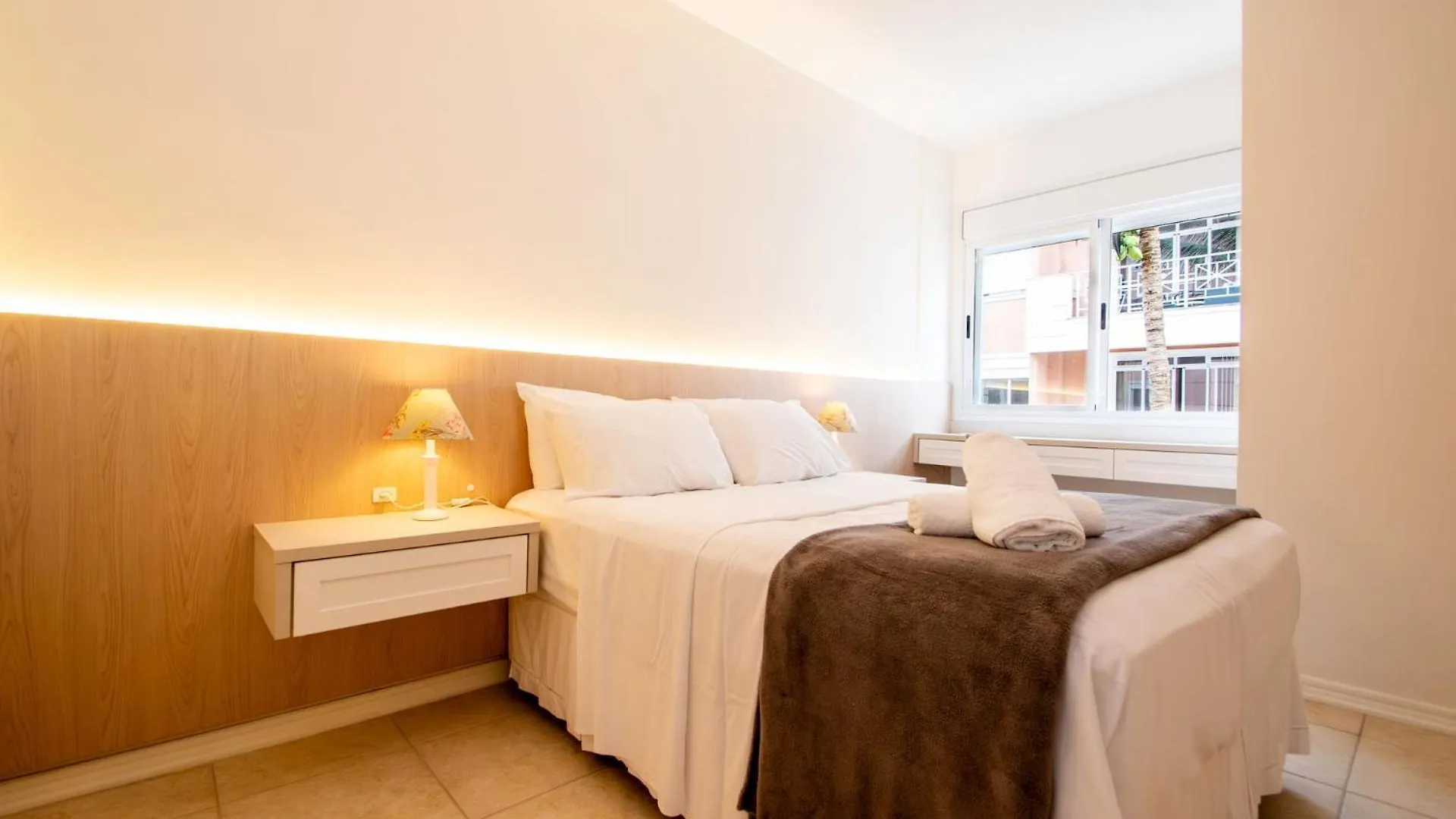 Apto Luxuoso Prox. A Praia De Jurere Sc7646 Florianópolis 0*,  Brazílie